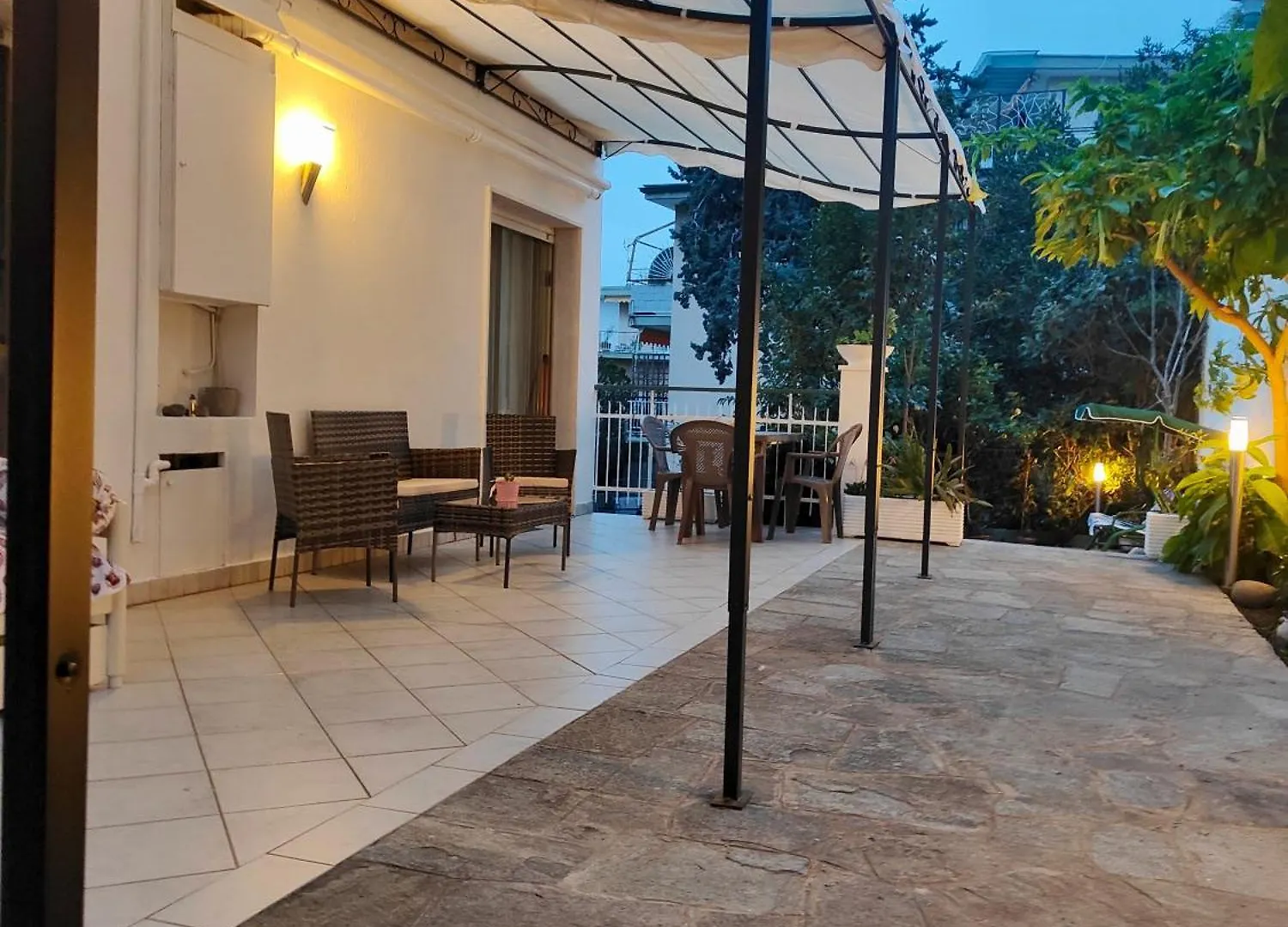 Apartment Alishome, Elegante Trilocale Con Vista Mare E Giardino Sanremo Italy