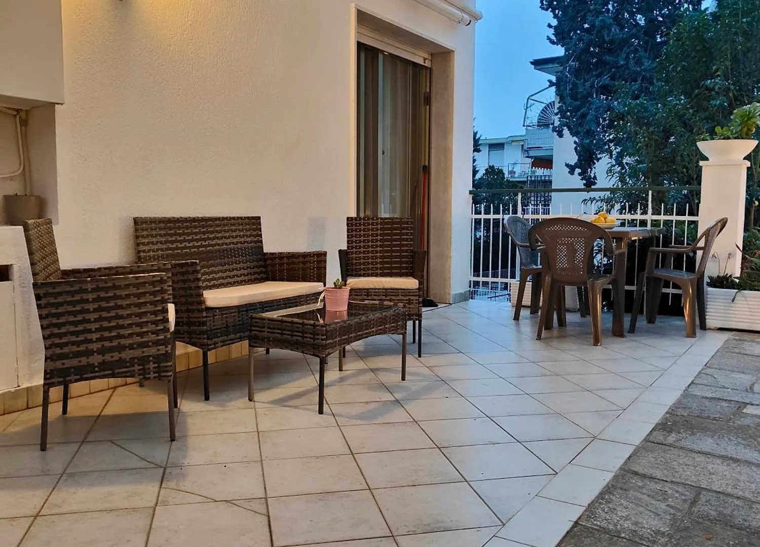 Alishome, Elegante Trilocale Con Vista Mare E Giardino Sanremo Apartment
