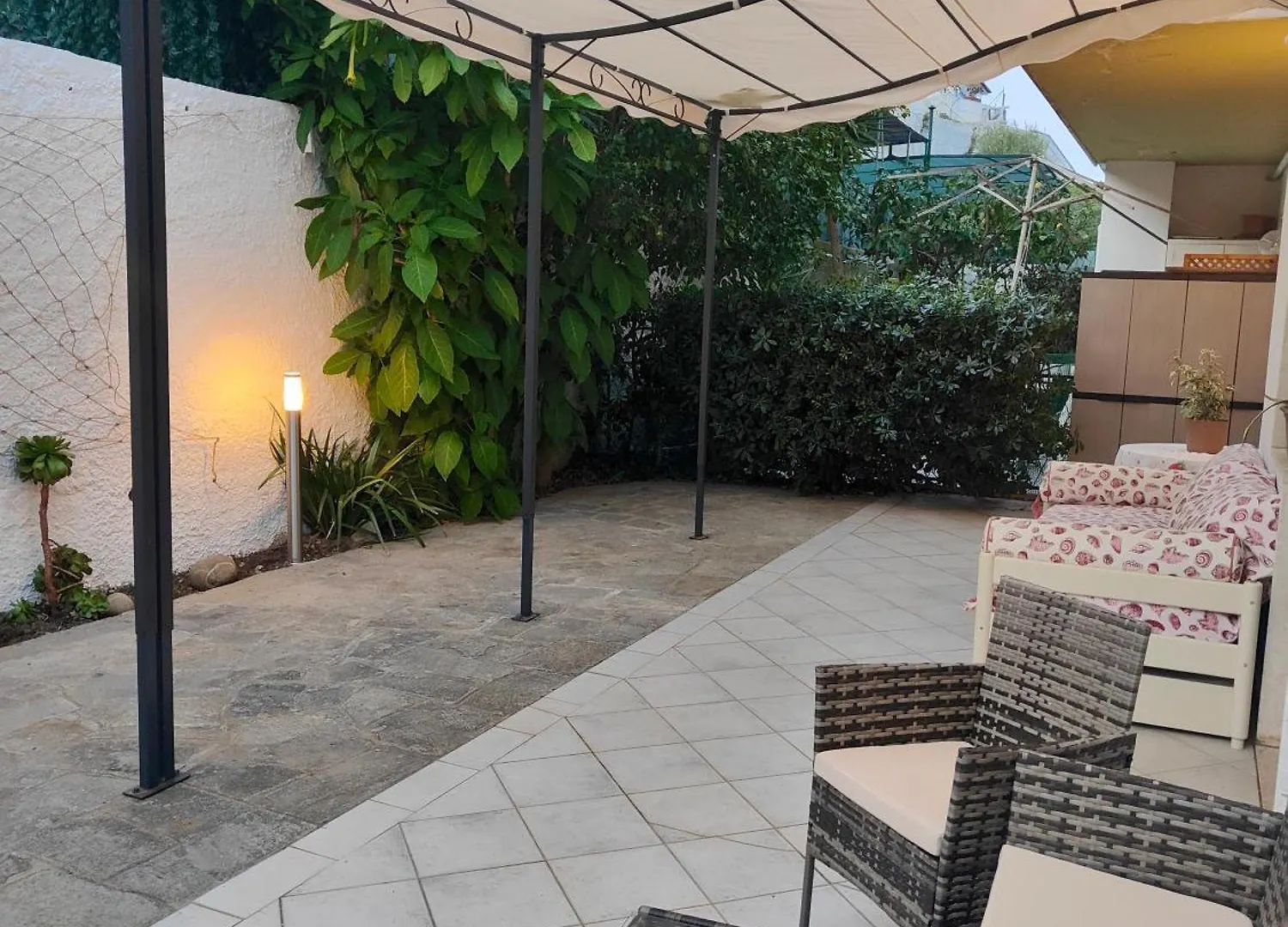 Alishome, Elegante Trilocale Con Vista Mare E Giardino Sanremo
